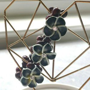 Hawaiian Inspired Plumeria Flower with Rhinestones and Brown Wood Beads Bracelet